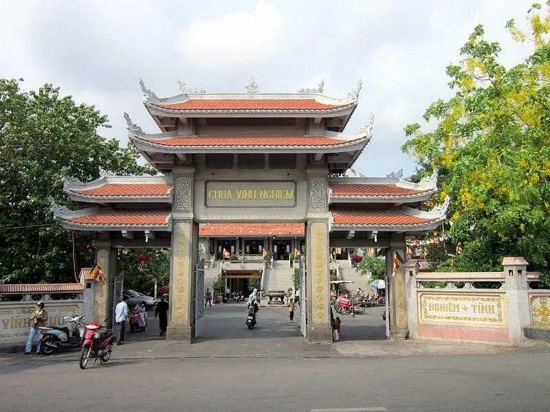 VINHNGHIEM-PAGODA