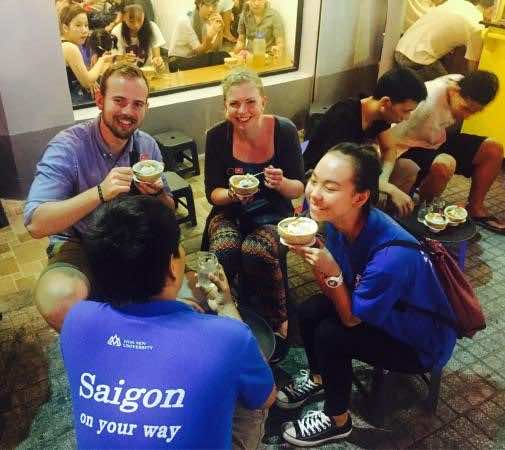 saigon free walking tour