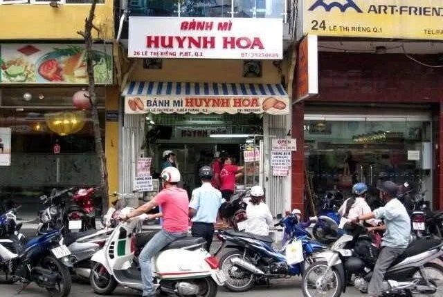 banh-mi-huynh-hoa-saigon