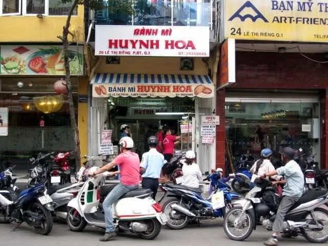 banh-mi-huynh-hoa-saigon