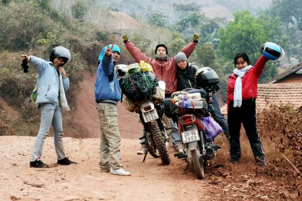 Traveling-motorbike-vietnam-1