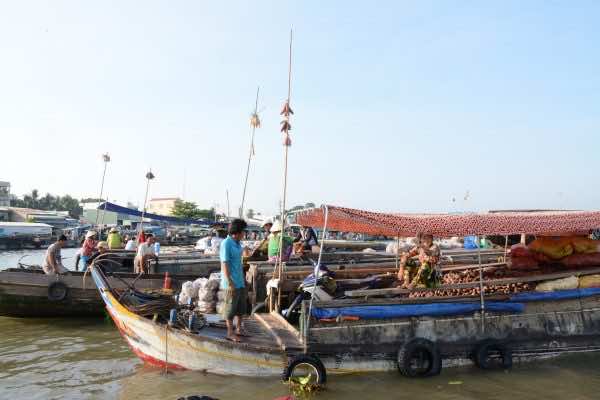 attraction-mekong-delta-Cai-Rang-Floating-Market