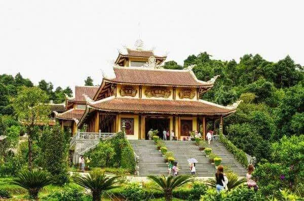 Truc-Lam-Monastry-Dalat