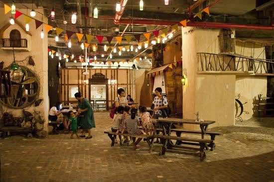 The Strangest Coffee Shops In Ho Chi Minh City - Kim Travel