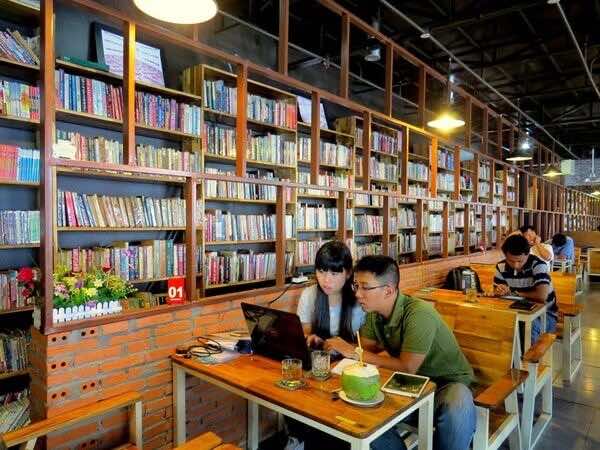HUB-book-cafe
