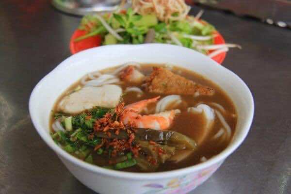 Bun-mam-Vietnamese-fermented-shrimp-noodle