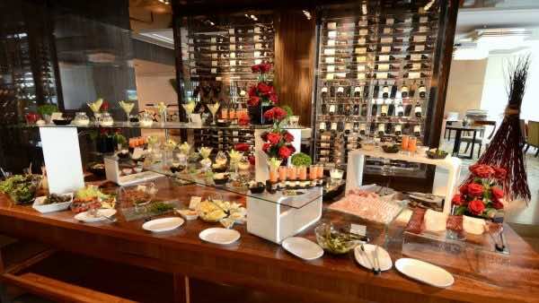 Delicious-buffet-restaurants-in-Ho-Chi-Minh-City