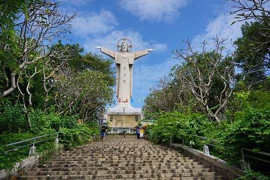 Jesus-Christ-Statue