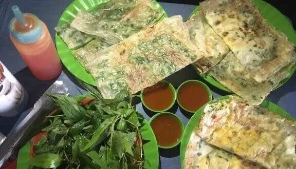 Banh-trang-nuong-Vietnamese-pizza-2
