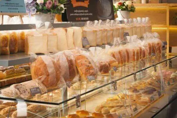 BreadTalk-Bakery-2