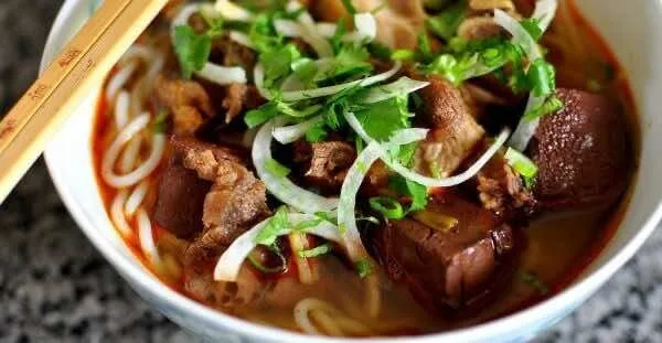 Bun-Bo-Hue-Hue-Beef-Noodle