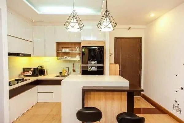 Edge-Pool-Apartment-1