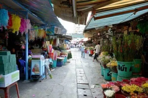 Ho-Thi-Ky-Flower-Market-in-Ho-Chi-Minh-City
