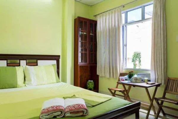 Homestay-by-the-Canal-1