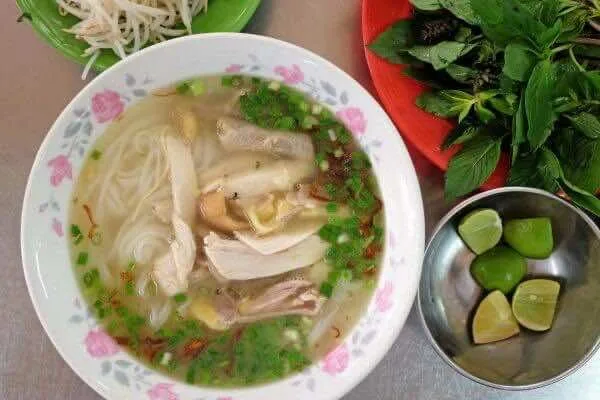 Pho-ga-Chicken-noodles