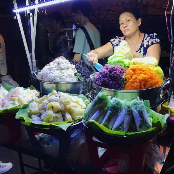 Ben-Thanh-night-market-Ho-Chi-Minh-City-2
