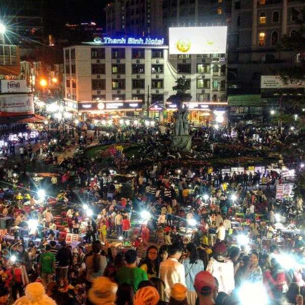 Dalat-night-market-1