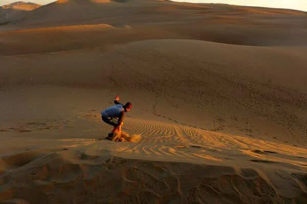 Go-sandboarding-in-Mui-Ne