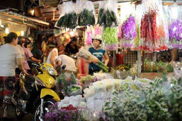 Ho-Thi-Ky-night-market-1