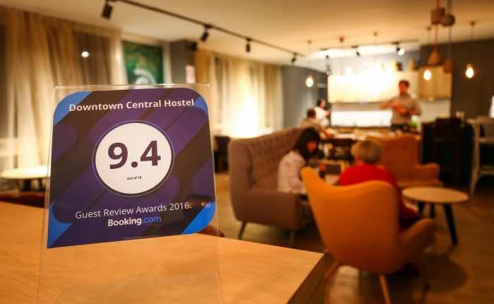 Stay-at-a-quality-hostel-with-good-reviews