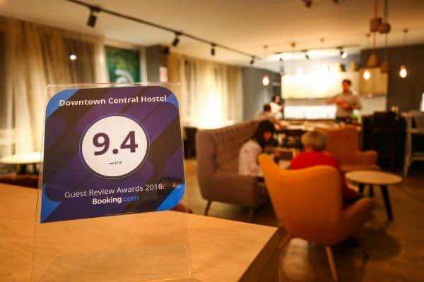 Stay-at-a-quality-hostel-with-good-reviews
